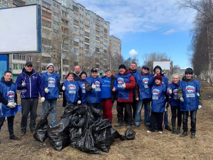Провели субботник по благоустройству территории Архангельска