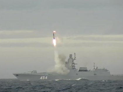 Фрегат «Адмирал Горшков» отправился на боевое дежурство в дальний морской поход