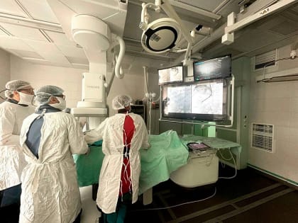 Специалисты Первой городской больницы совершили настоящее чудо — спасли жизнь пациенту, выполнив редкую операцию.