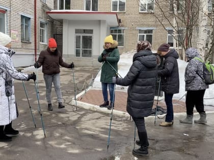 КАЖДЫЙ ЧЕТВЕРГ встречаемся у памятного Камня донорам