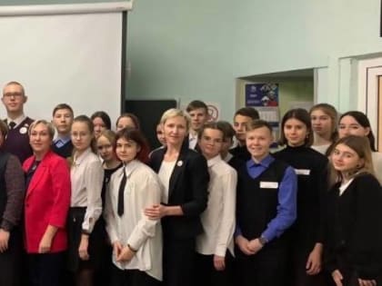 Елена Молчанова встретилась с учащимися школы №43 Северного округа Архангельска