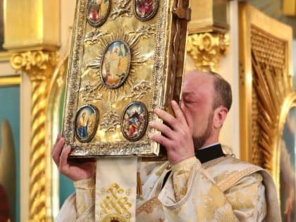 Митрополит Корнилий 4 июня совершил всенощное бдение в Архангельске