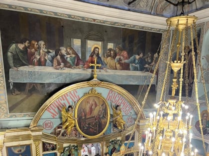 Митрополит Корнилий совершил Литургию в рождественский сочельник