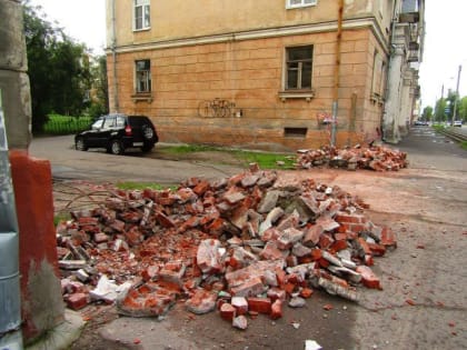 В Северодвинске уничтожили историческую ограду на Первомайской