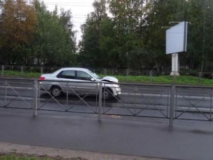 В Архангельске погиб пешеход, попавший ночью под колеса легковушки