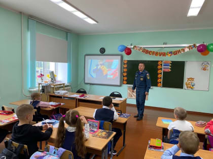 В Архангельской области продолжаются уроки мужества