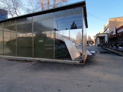 К Дню Победы в Архангельске обновят танк у центра «Патриот»