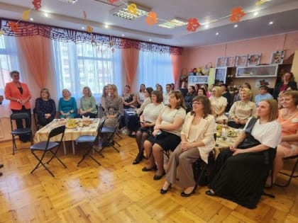 Почти 14 тысяч воспитателей и педработников Поморья отмечают свой профессиональный праздник