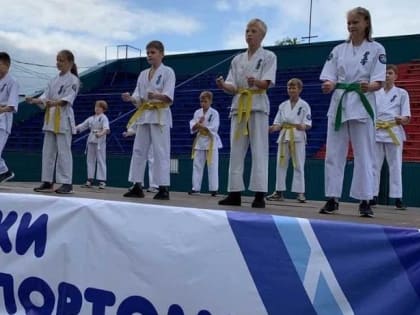 В Архангельске состоялось семейное мероприятие «Дружи со спортом!»