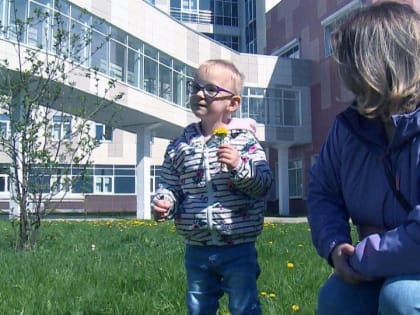 Сегодня из отделения катамнеза Перинатального центра выписали уникального пациента