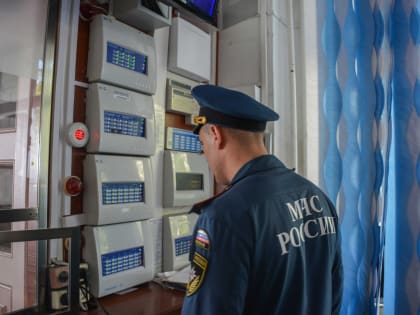 В Поморье инспекторы пожарного надзора проверяют учебные заведения