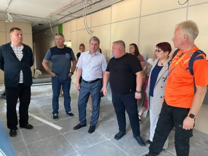 Дмитрий Морев лично контролирует капремонты в школах Архангельска