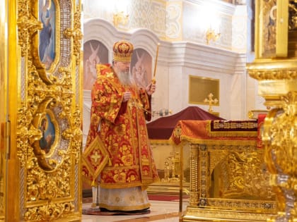 Митрополит Корнилий совершил всенощное бдение в канун недели жен-мироносиц