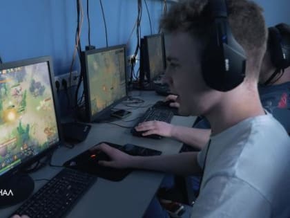 «Жить Дотой, играть Доту».  В Северодвинской «Молодежке» состоялся кибертурнир