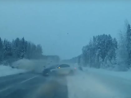 Погибли парень с девушкой: в Сети появилось видео жесткого ДТП на трассе М-8 «Холмогоры»