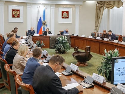 В Архангельской области продолжается работа по увеличению зарплат работников бюджетной сферы