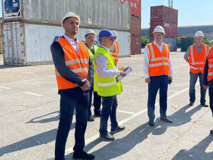 Дмитрий Морев оценил перспективы развития Архангельского морского торгового порта