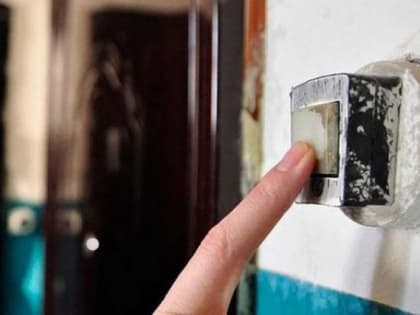 В Архангельске мошенники, впаривающие пенсионерам детекторы загрязнителей воздуха, отправятся на принудительные и исправительные работы