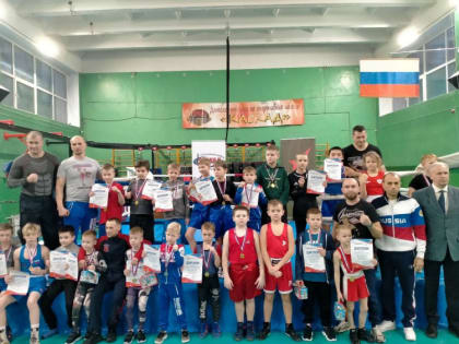 В Архангельске прошел Рождественский Фестиваль Бокса для детей от 7 до 12 лет