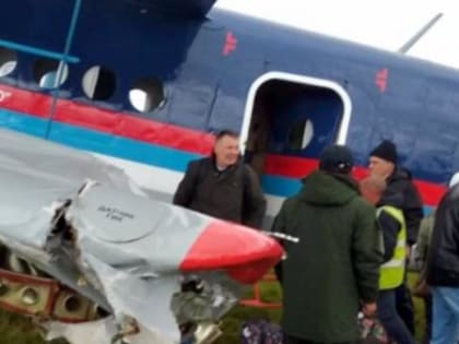 Самолет Второго Архангельского авиаотряда совершил аварийную посадку в НАО