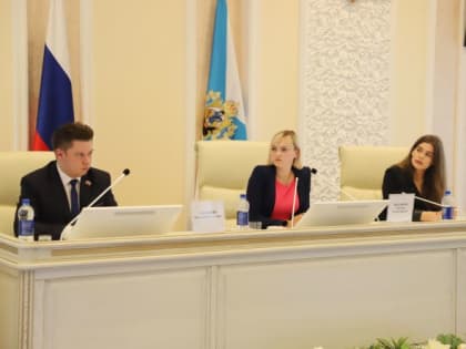 Депутат горсовета Виталий Ананьин принял участие в работе областного Молодёжного парламента