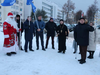 Православные активисты присоединились к акции по сбору подарков для детей Донбасса