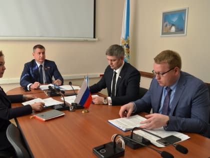 Александр Дятлов: Необходима совместная работа по реализации поручений президента по поддержке лесной отрасли