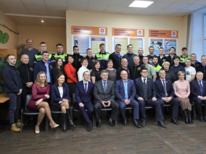 Северодвинские спасатели принимают поздравления с профессиональным праздником