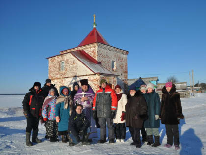 По льду моря: северодвинцы преодолели 150 километров, чтобы помолиться в Пертоминске
