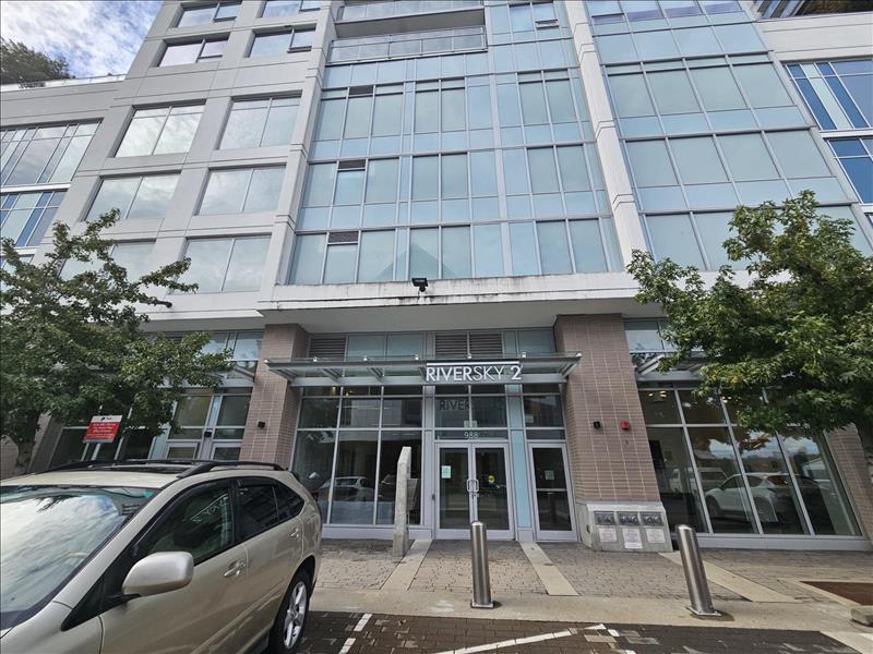 988 Quayside Drive