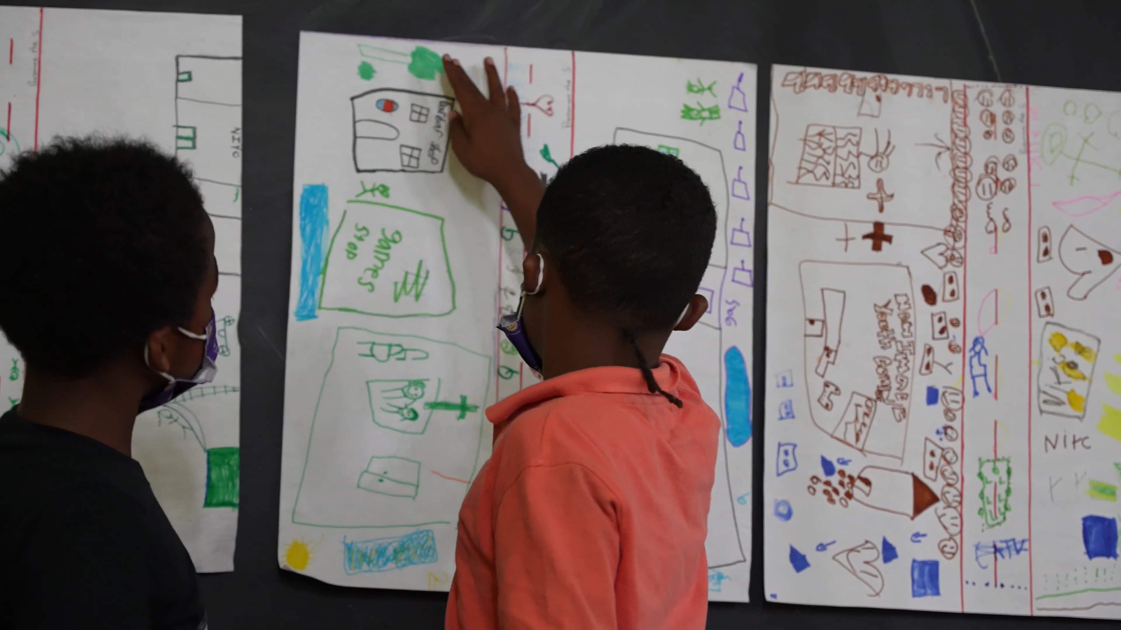 Community mapping in practice — where knowledge lives.