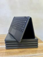 Dell Latitude 3190 2-en-1 tactile vue 4