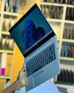 HP EliteBook 840 G5 Core i5 — 8 Go / SSD 256 Go vue 6