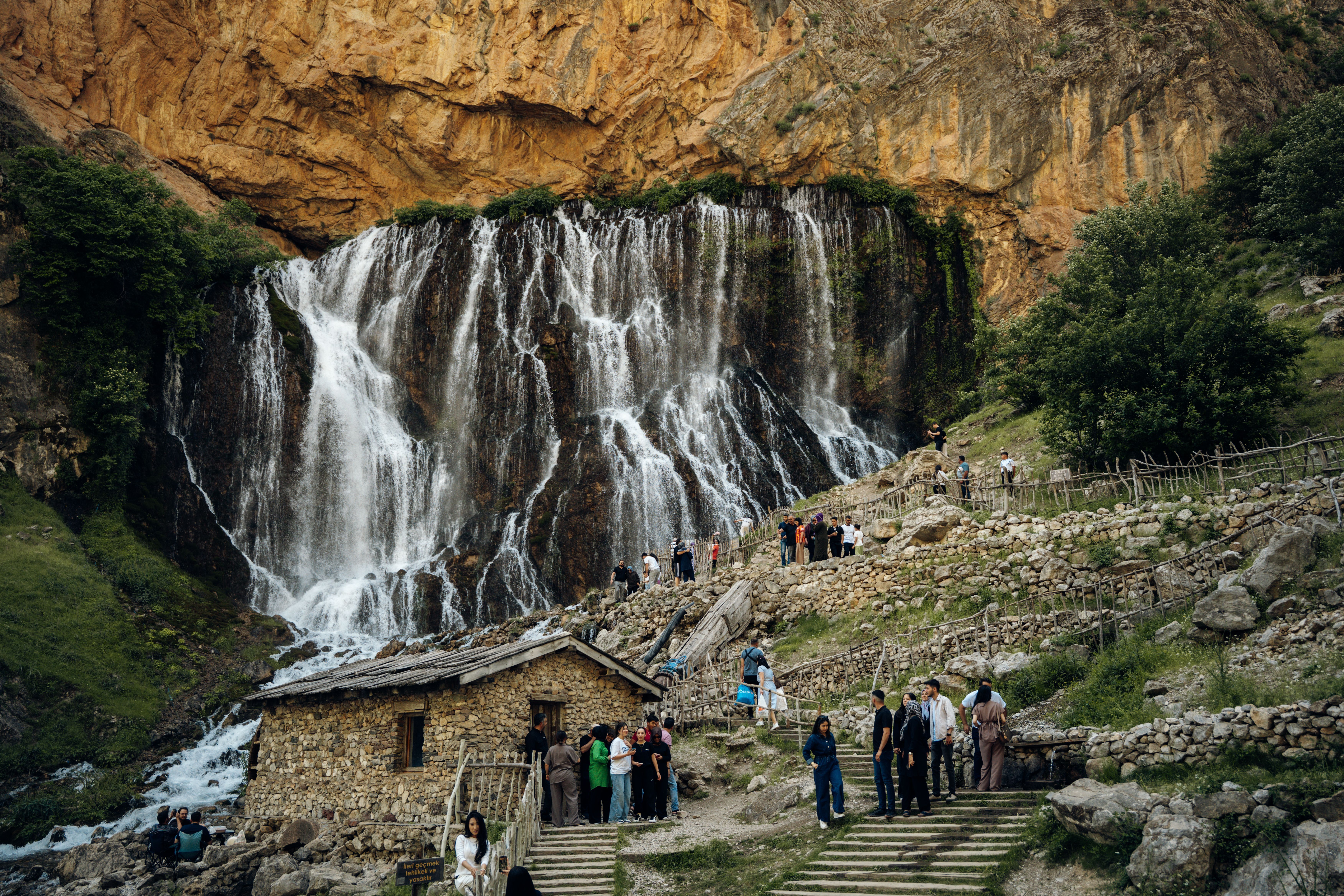 Highland Wellness & Scenic Valleys