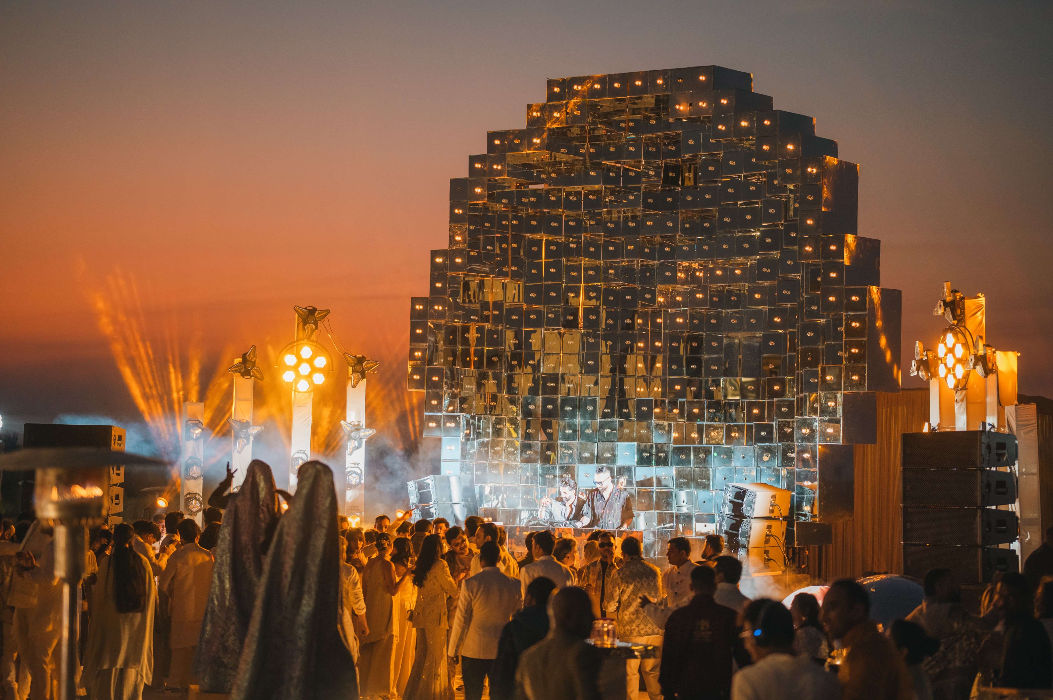 Envelop Designs the 2026-Way for Pre-Weddings