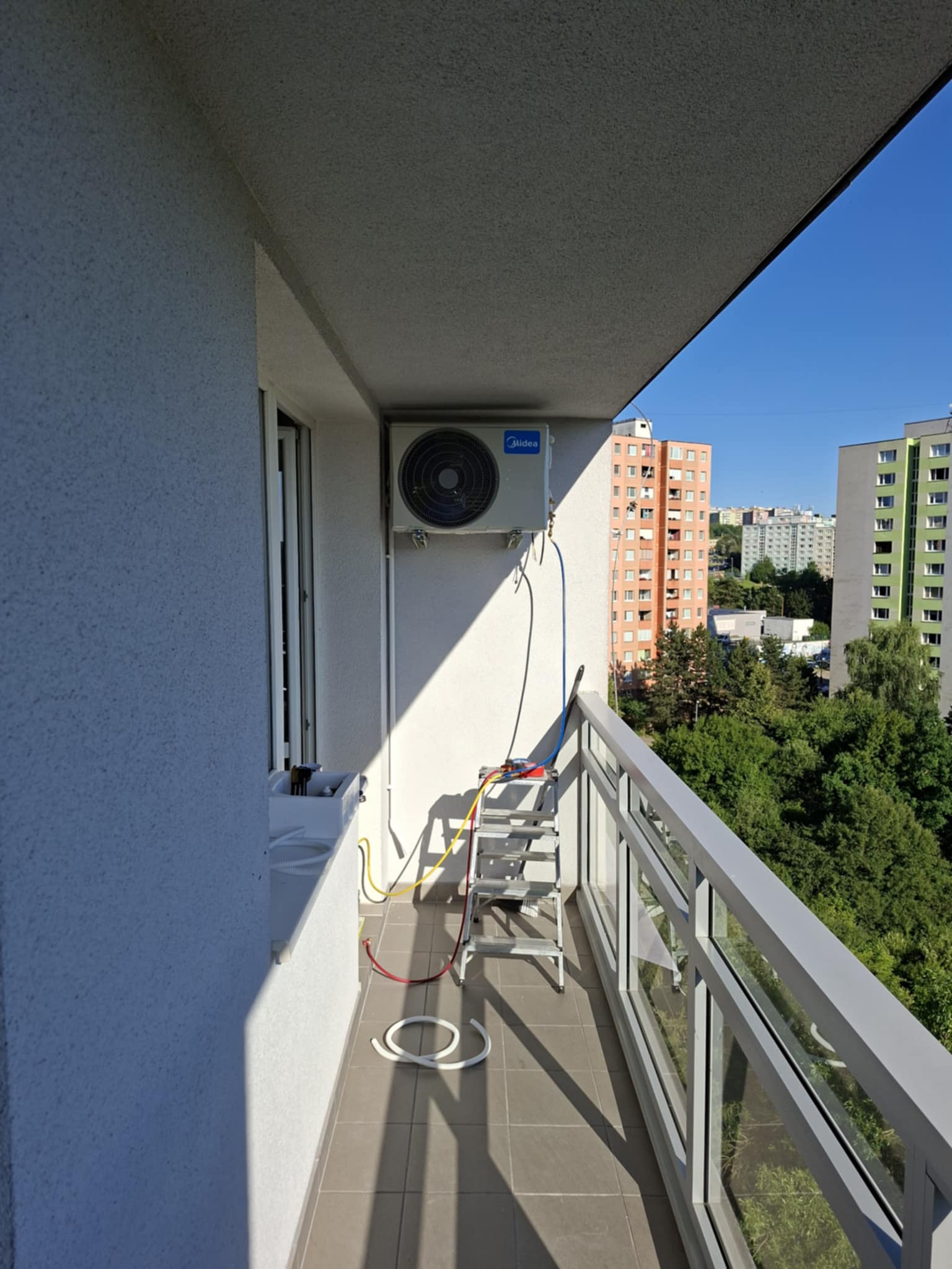 Realizácia firmy HLKlima – Kúrenie, krby, tepelné čerpadlá – Košice