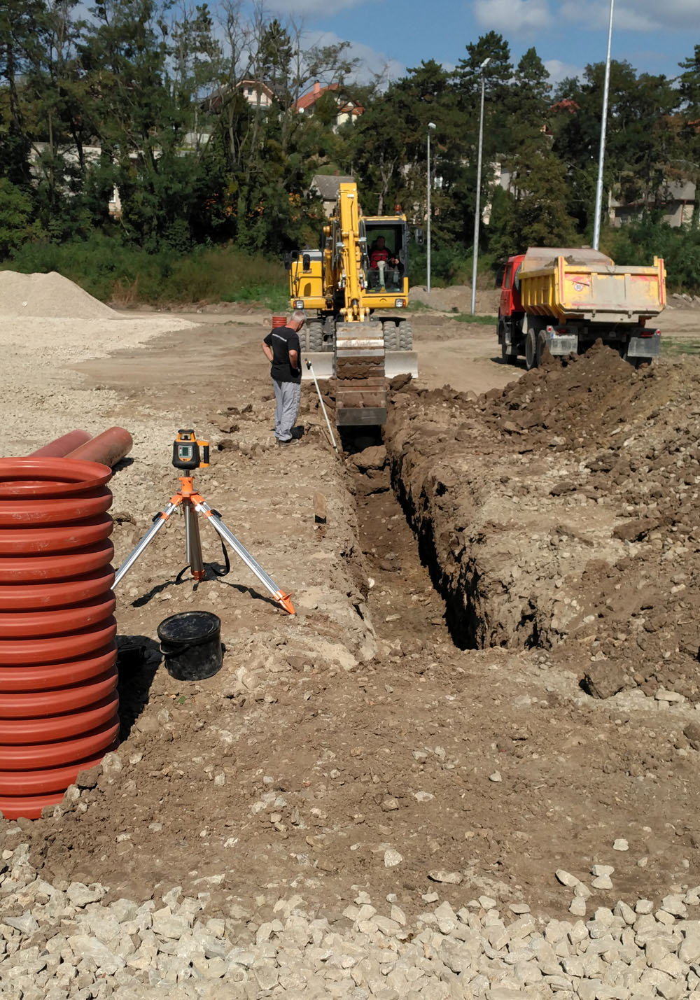 Realizácia firmy Transtav TT S.r.o. – Výkopové práce / bagrista – Opoj