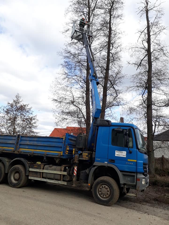 Realizácia firmy Tomáš Kraus TK stav – Výkopové práce / bagrista – Nová Dubnica