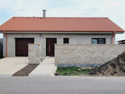 Realizácia firmy REMU betónové ploty – Fasády a zateplenie domov – Pusté Úľany