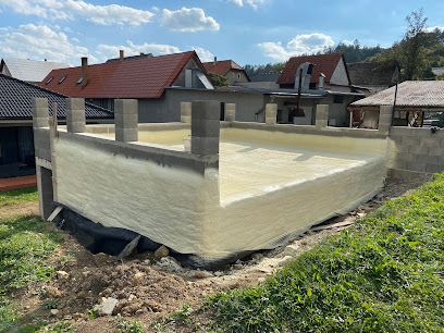 Realizácia firmy striekané izolácie – Fasády a zateplenie domov – Považská Bystrica