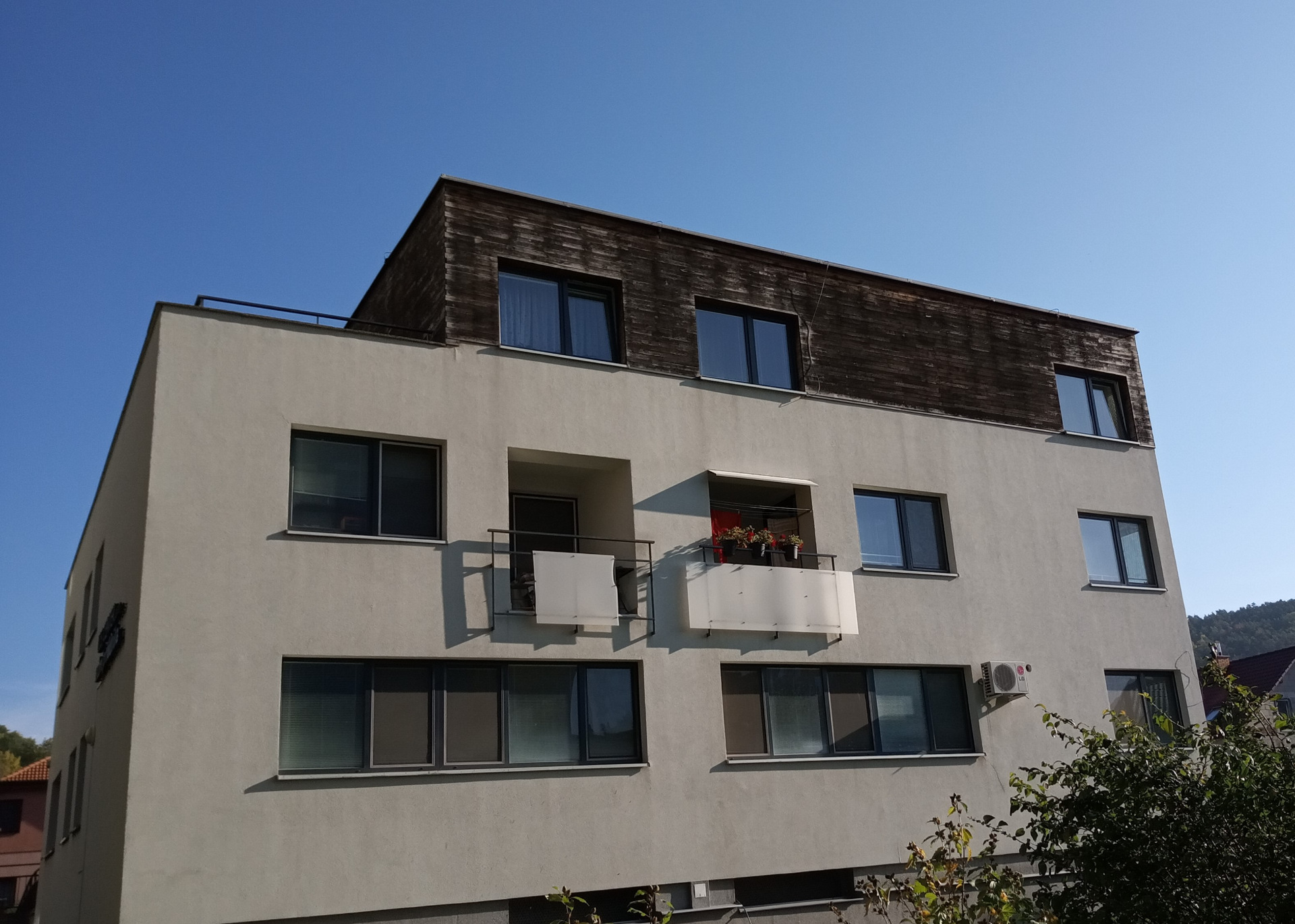 Realizácia firmy Výškové práce Firma Zaujec s.r.o. – Fasády a zateplenie domov – Nitra
