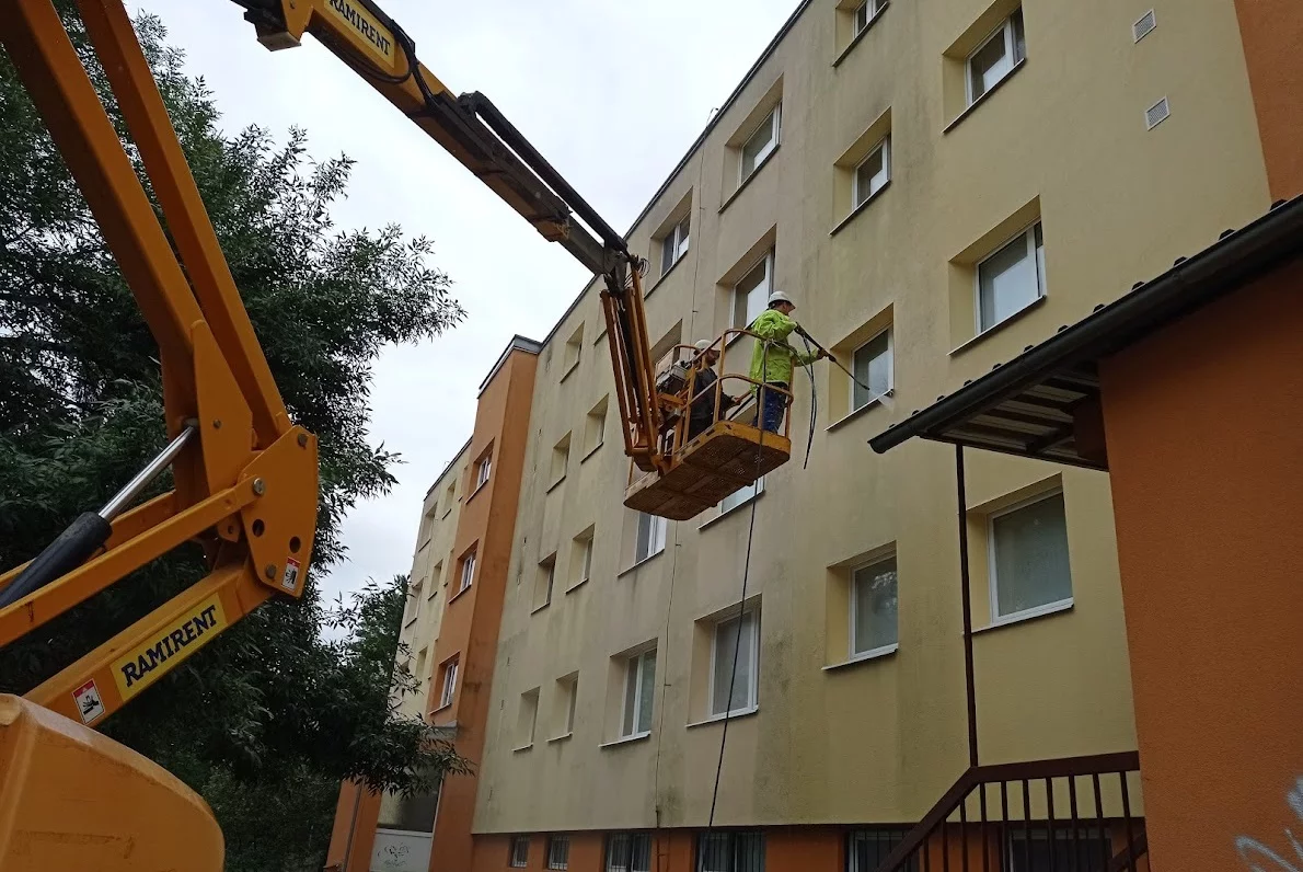 Realizácia firmy Fasádny servis - čistenie a maľovanie fasád – Fasády a zateplenie domov – Zvolen