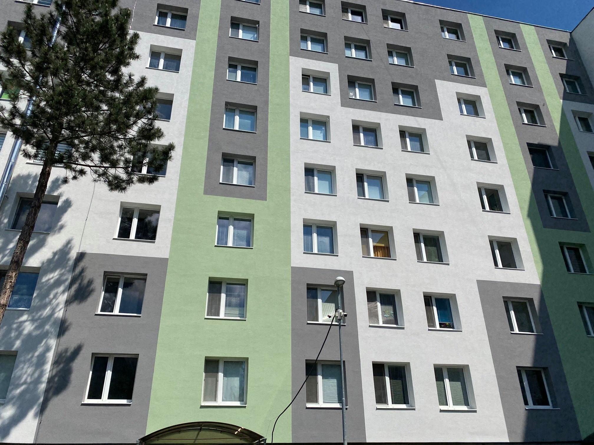 Realizácia firmy BAUMAN Stavby, s.r.o. – Fasády a zateplenie domov – Humenné