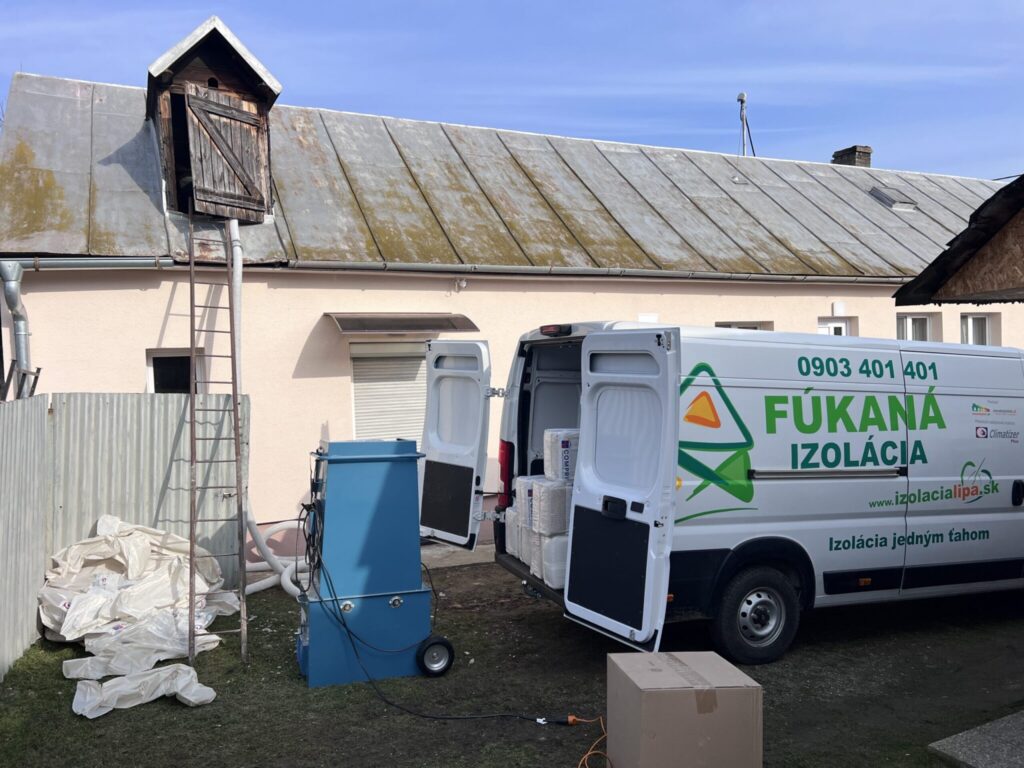 Realizácia firmy Fúkaná izolácia | Izolacialipa.sk – Fasády a zateplenie domov – Bardejov