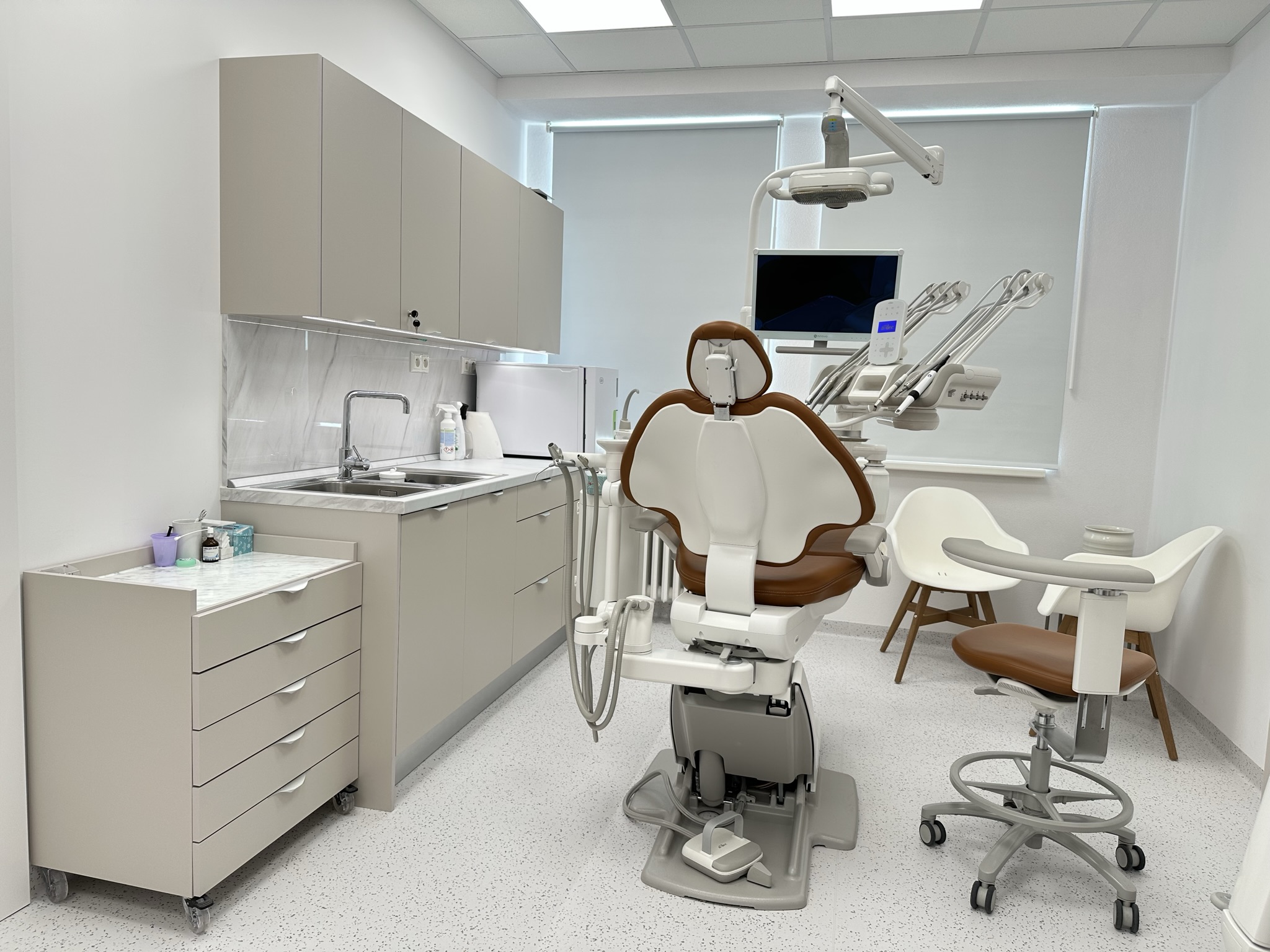 Realizácia firmy Šimurda studio – Nábytok na mieru a montáž nábytku – Ivanka pri Nitre
