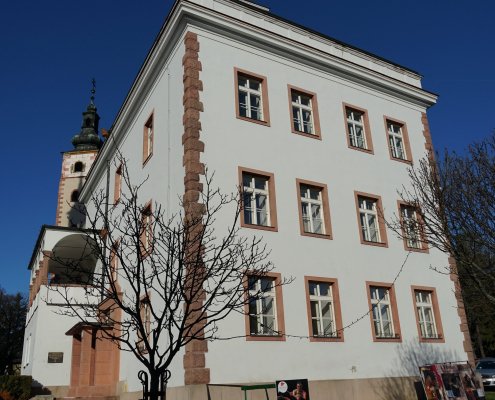 Realizácia firmy Obnova s.r.o. – Nábytok na mieru a montáž nábytku – Banská Štiavnica
