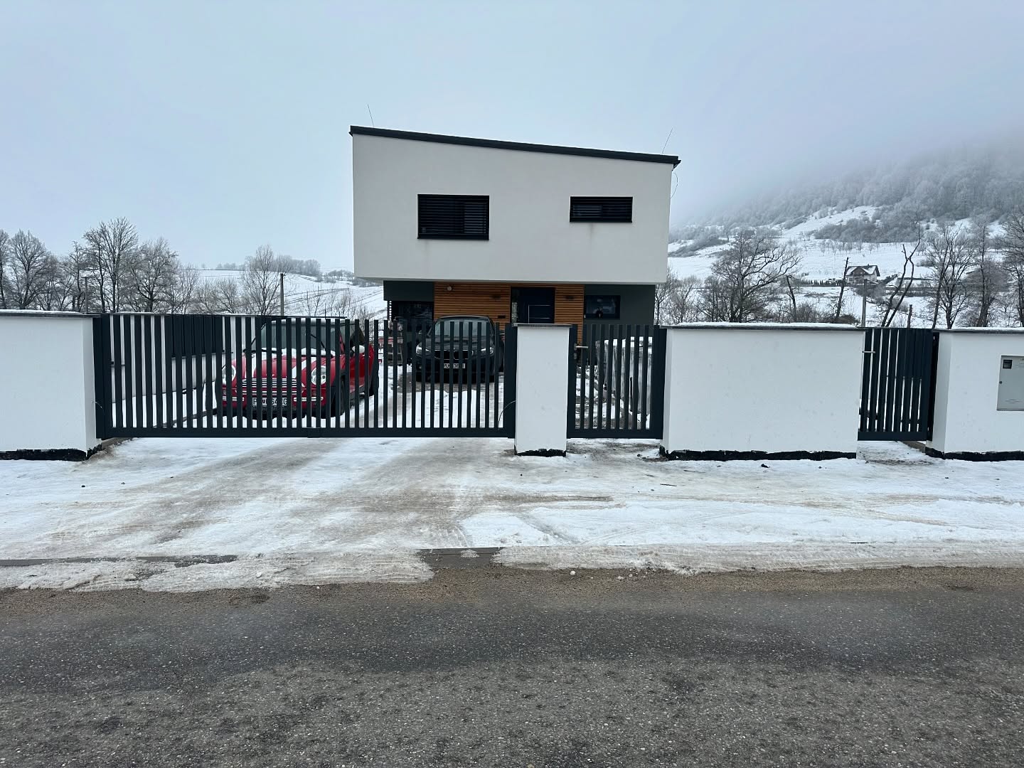 Realizácia firmy AL-Plot | Hliníkové ploty a brány – Ploty a brány – Trenčín