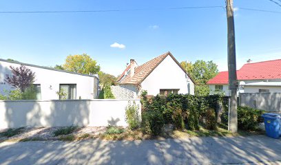 Garden House - Zoltán Matyelka / Záhradníctvo & Stavebníctvo