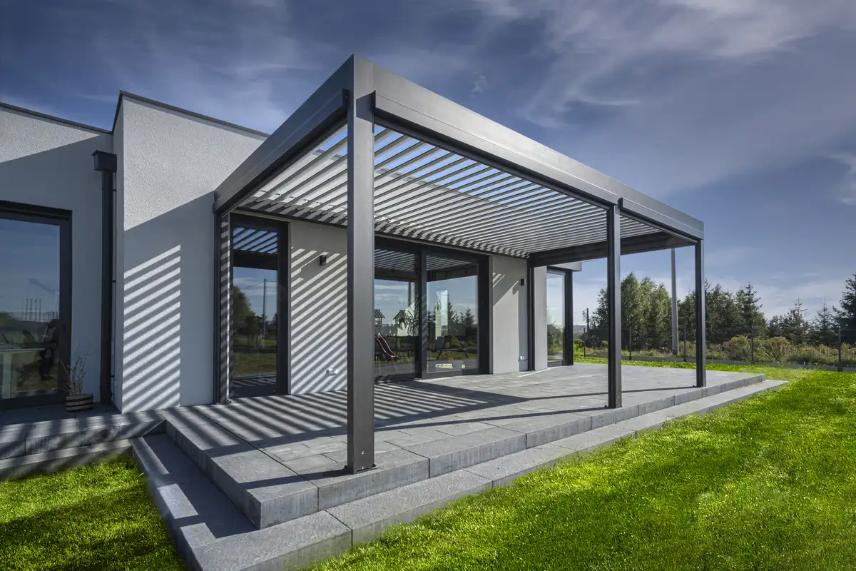 Realizácia firmy Wortec Glass s.r.o. – Oddychové zóny a terasy – Holíč