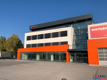 Realizácia firmy LUXROL – Oddychové zóny a terasy – Nové Zámky